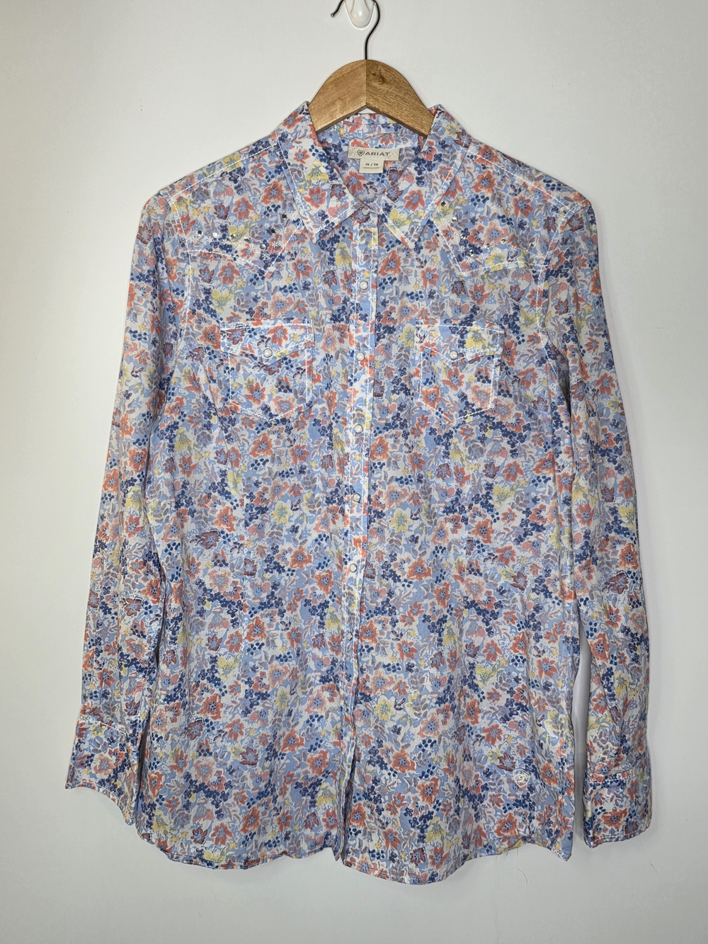 Ariat western micro-Floral Print Lightweight pearl Snap Top Size XL